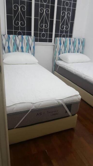 3Rooms 10Pax Mc 5 Star Hotel Sofa&Bed Mrt Mcd Axiata سيري كيمبانغان المظهر الخارجي الصورة